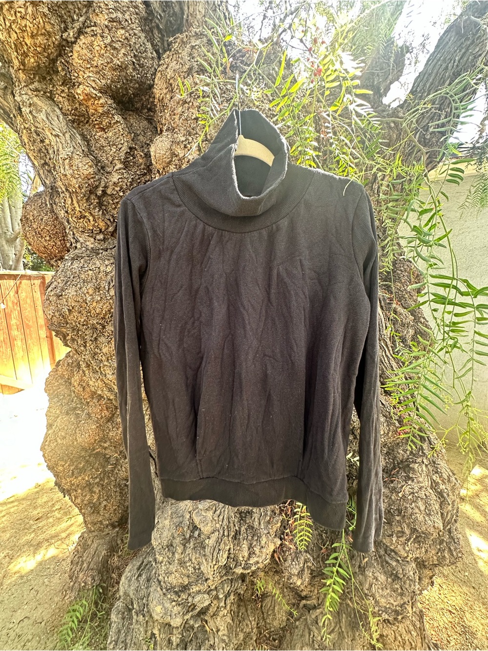 ALO Yoga Black Turtleneck Pullover
